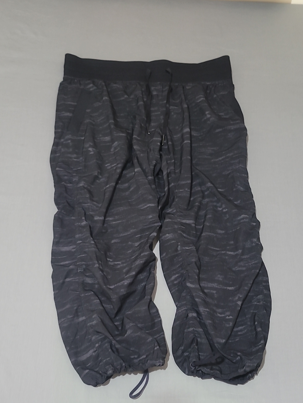 Kyodan Women's Black Marled Capris